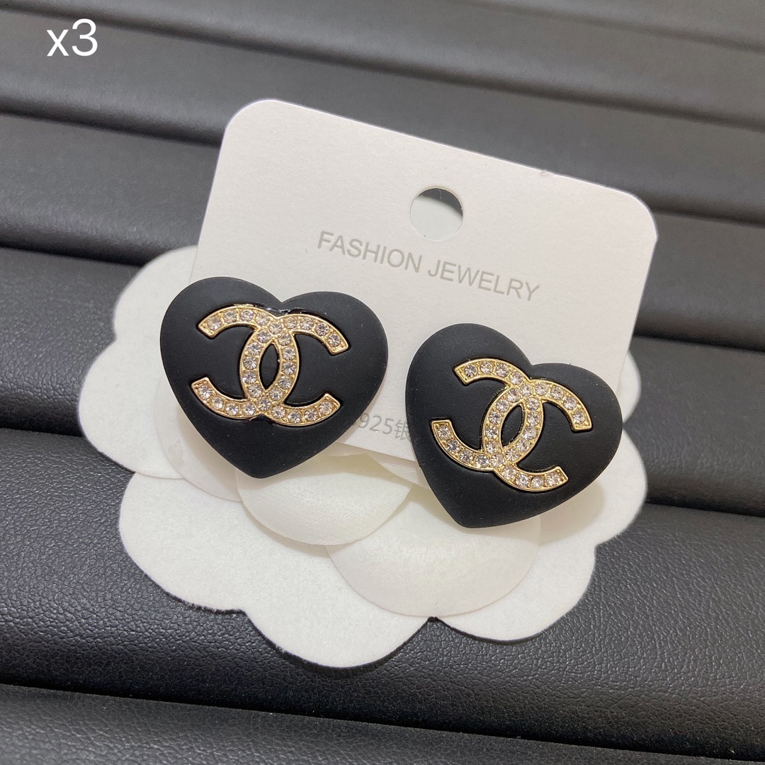 Chanel earring 107625