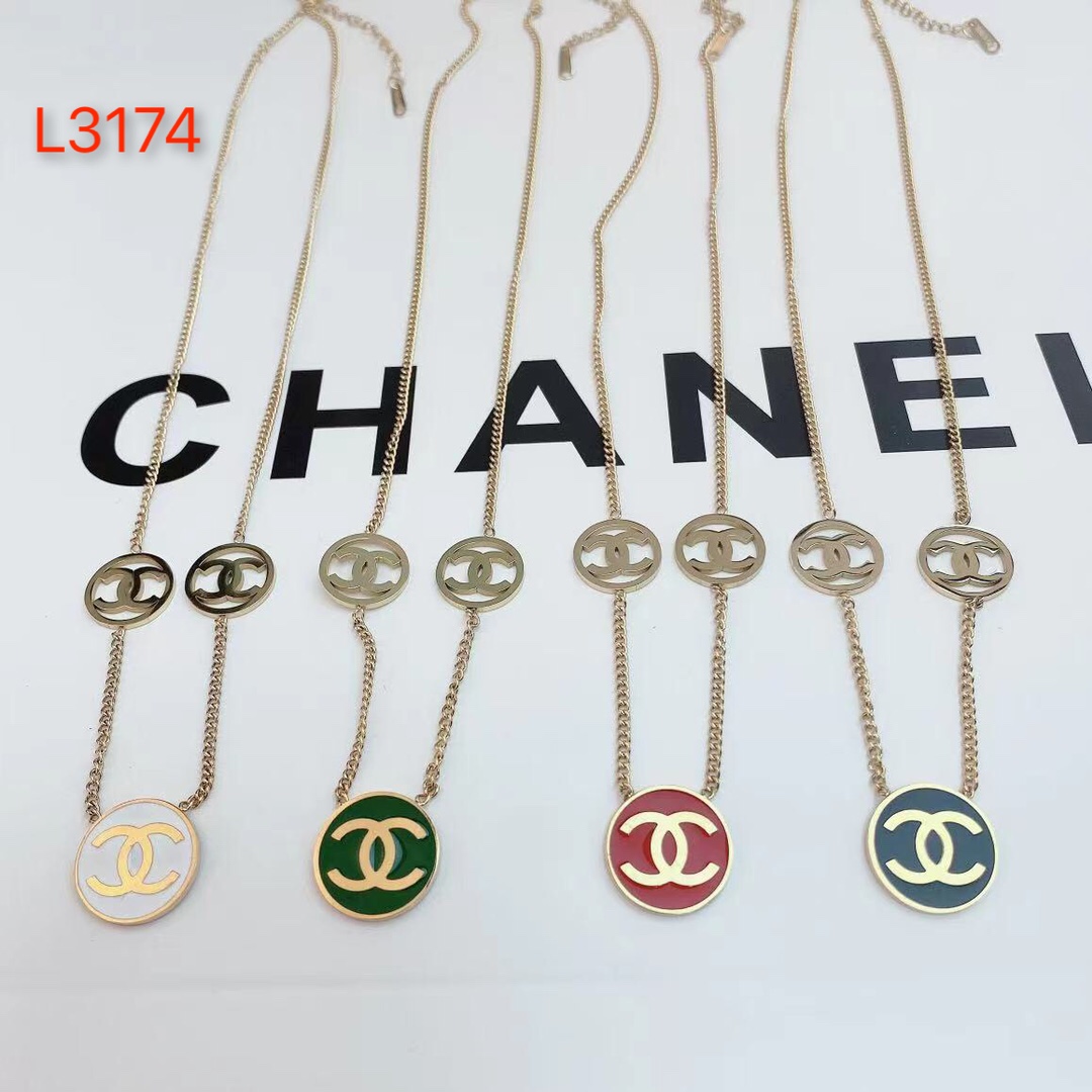 Chanel necklace 107266