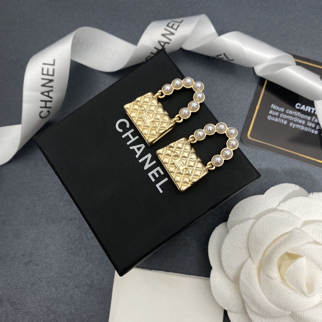 Chanel earring 107286