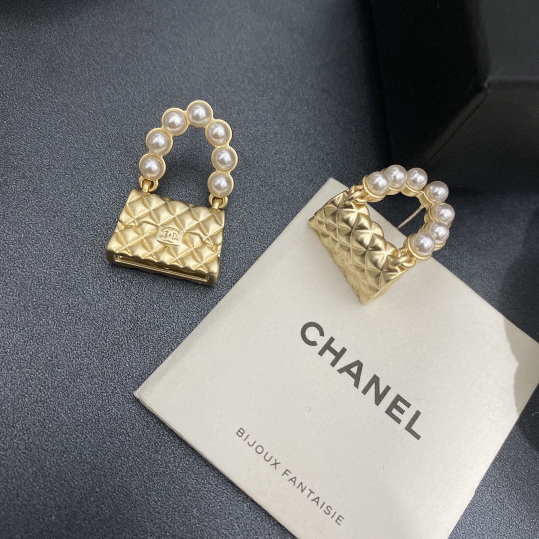 Chanel earring 107286