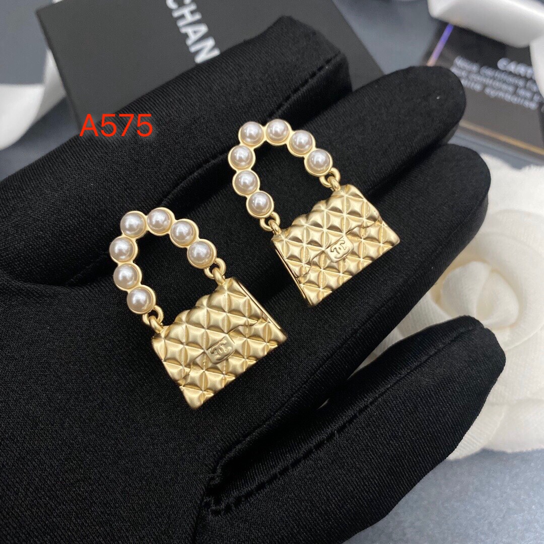 Chanel earring 107286