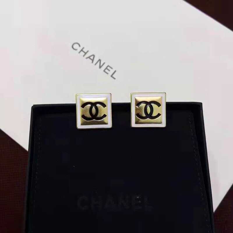 Chanel earring 107287