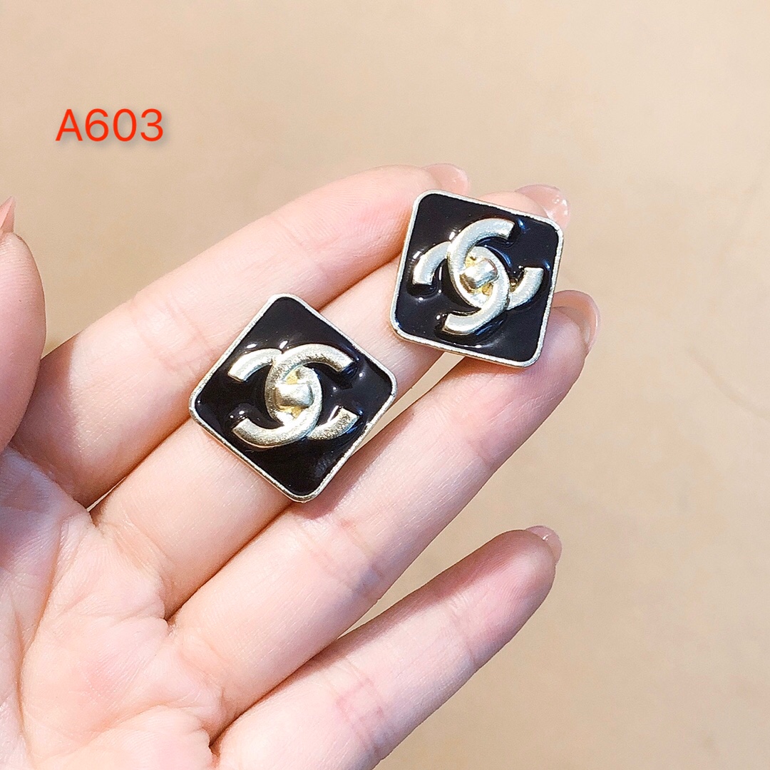 Chanel earring 107288