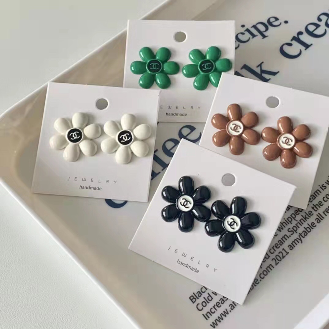 Chanel earring 107292