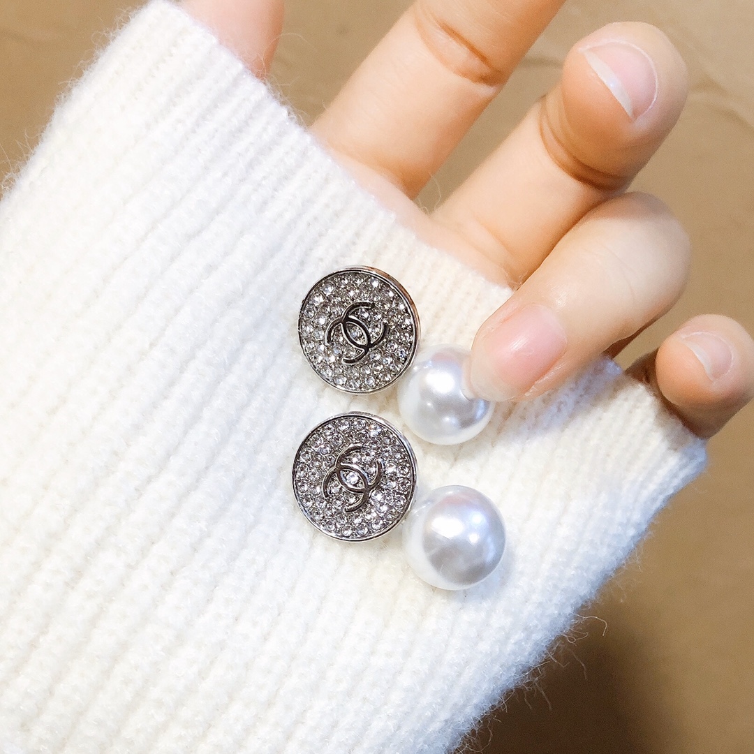 Chanel earring 107297