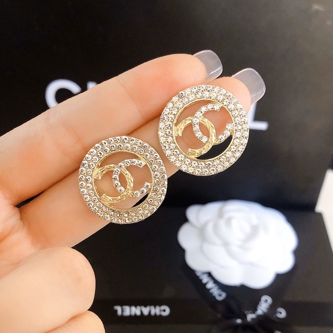 Chanel earring 107290