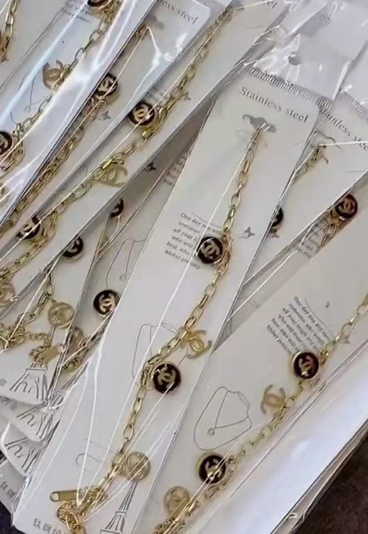 Chanel bracelet 107308