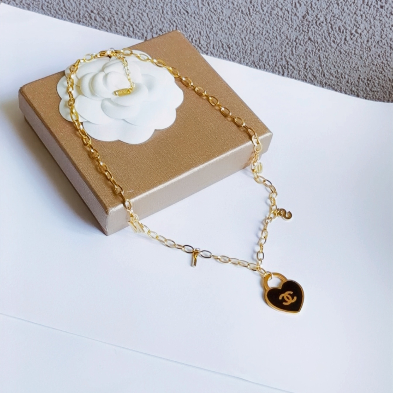 Chanel neckalce 107322