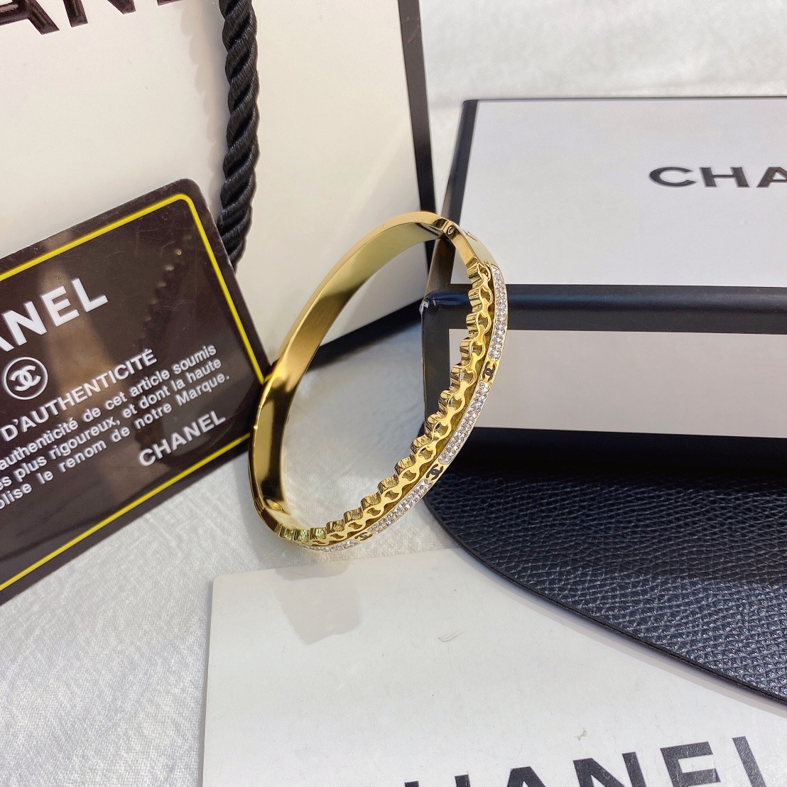 S261   Chanel bracelet 107329