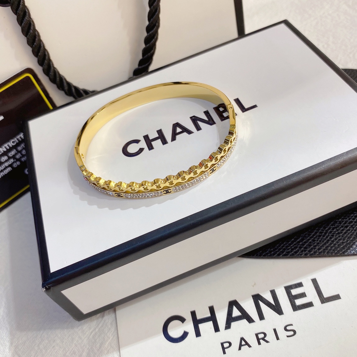 S261   Chanel bracelet 107329