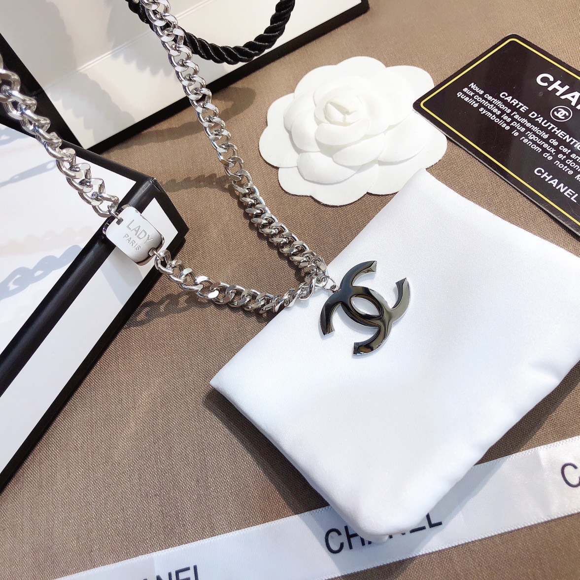 X393   Chanel necklace 107340