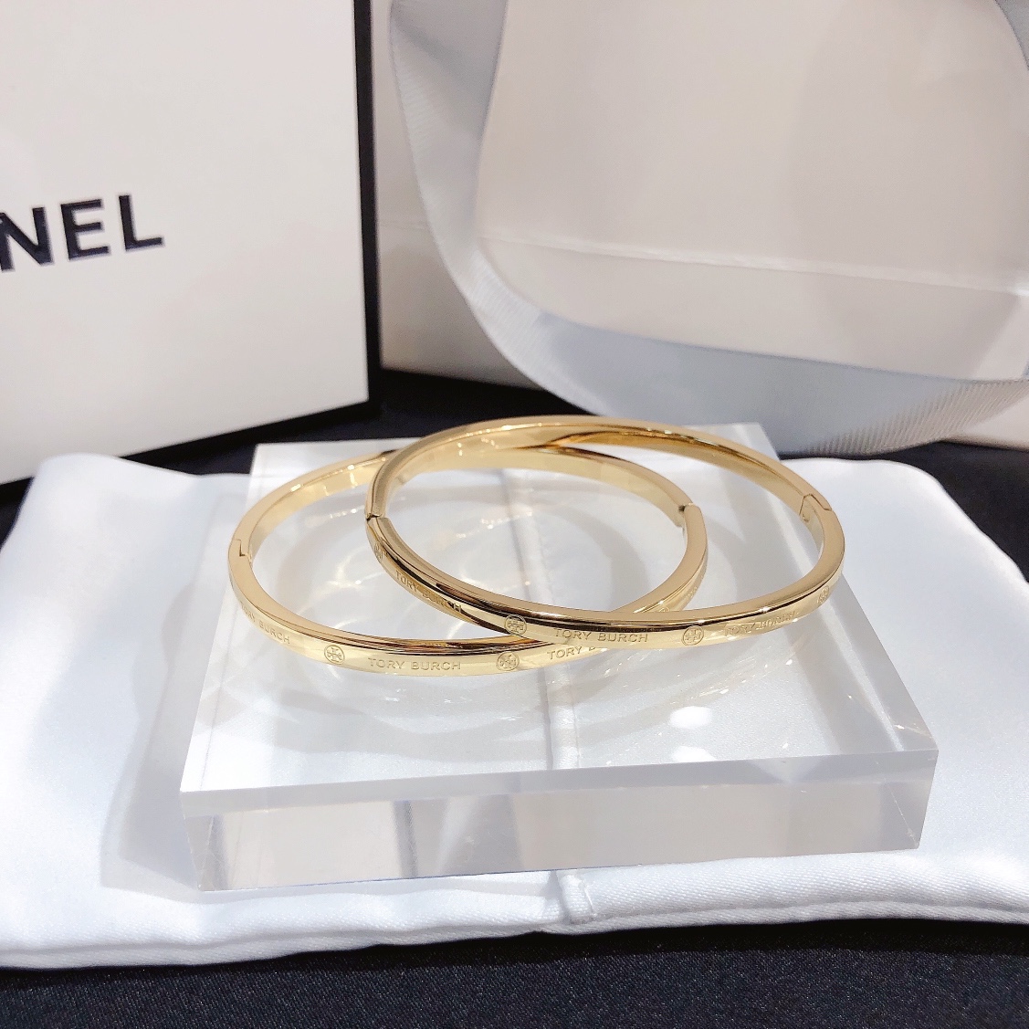 S264   TORY BOCH Bracelet 107341