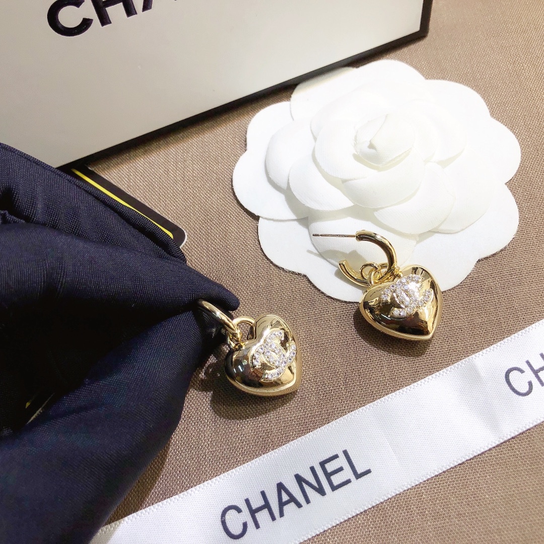 A616 Chanel earring 107343