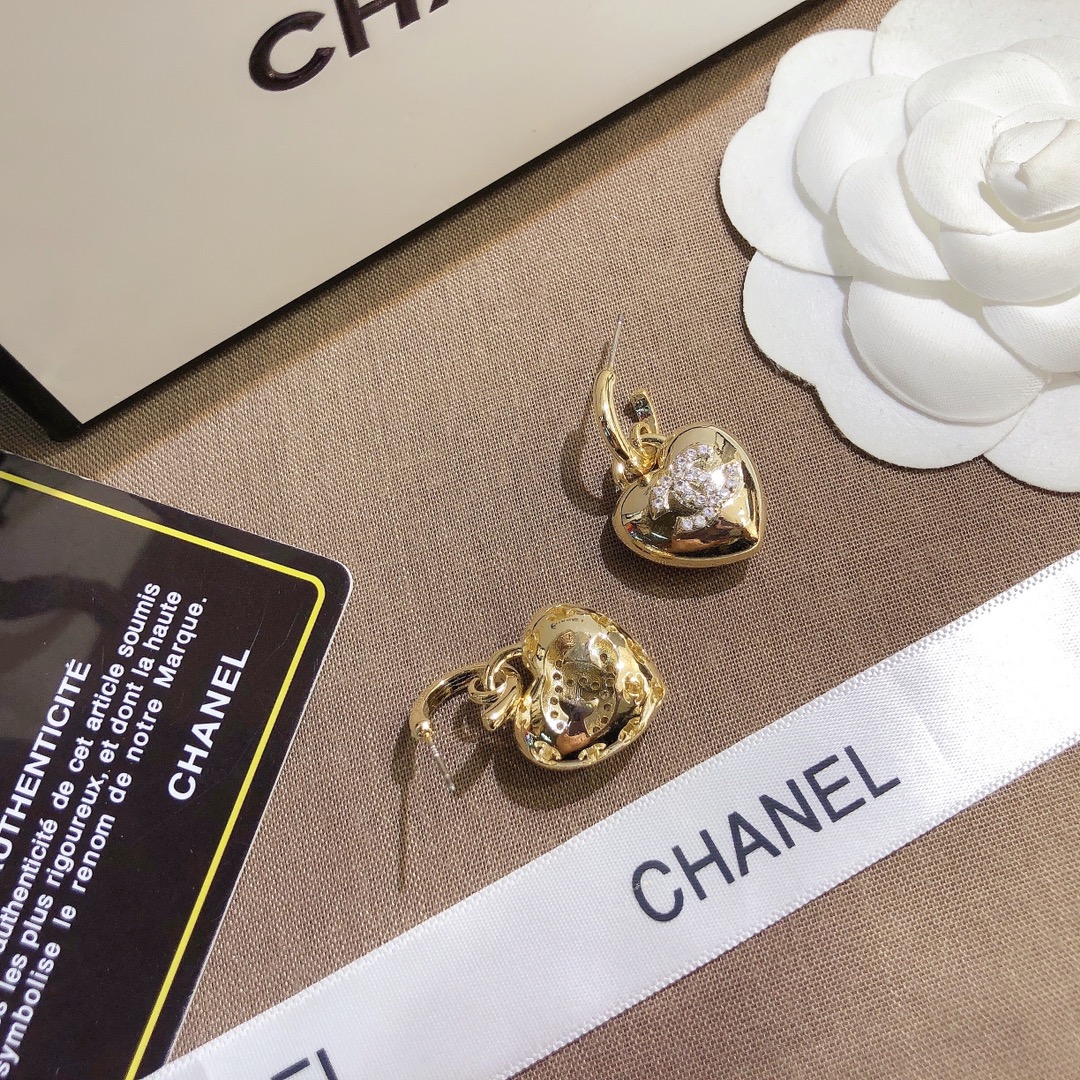 A616 Chanel earring 107343