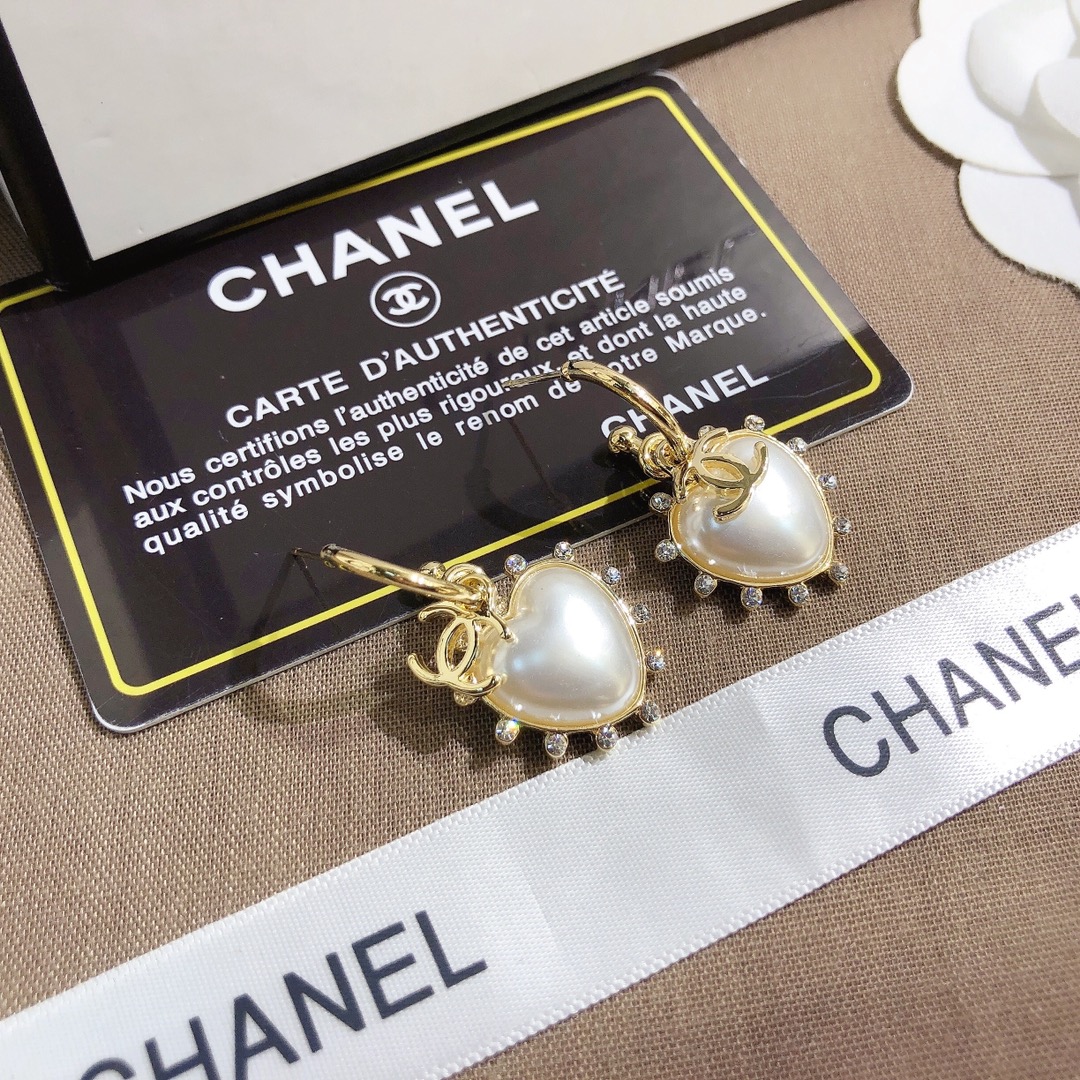 A623 Chanel earring 107348