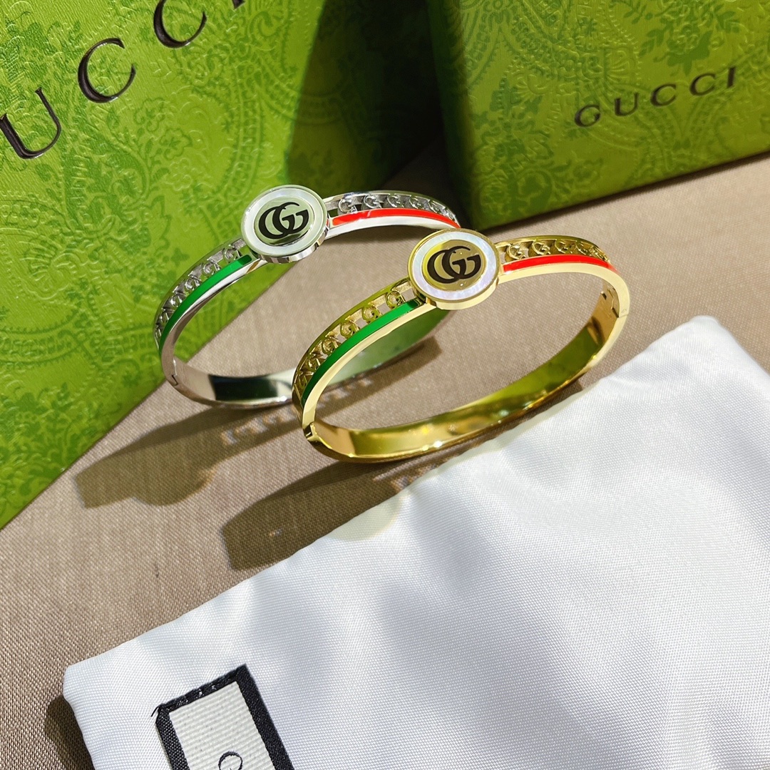 S268     Gucci bracelet 107360
