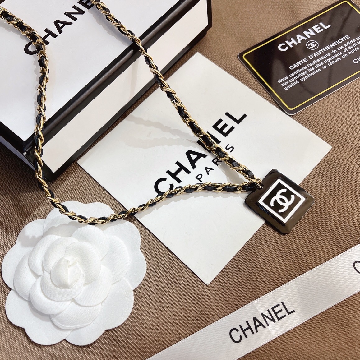 X400   Chanel necklace 107362
