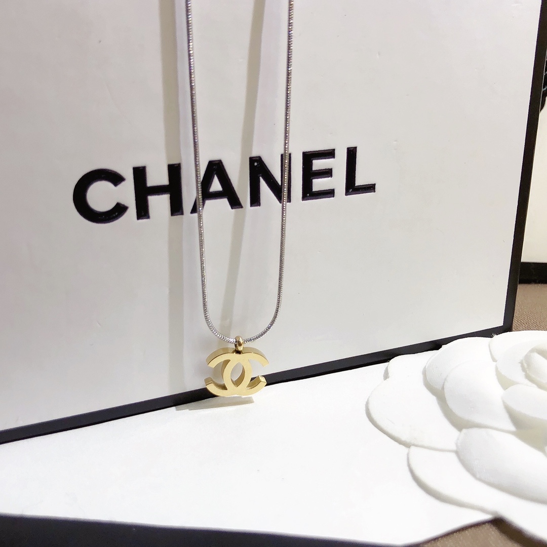 X405  Chanel necklace 107369