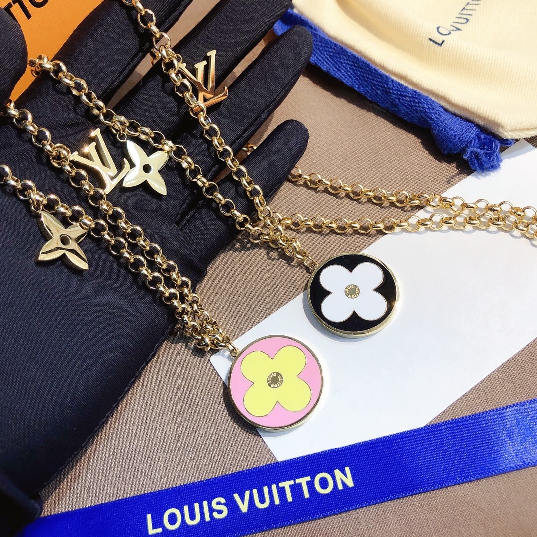 X409    LV necklace 107376