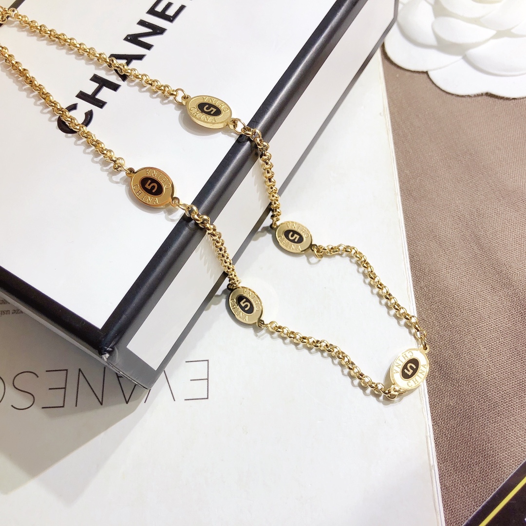 X410    Chanel necklace 107378