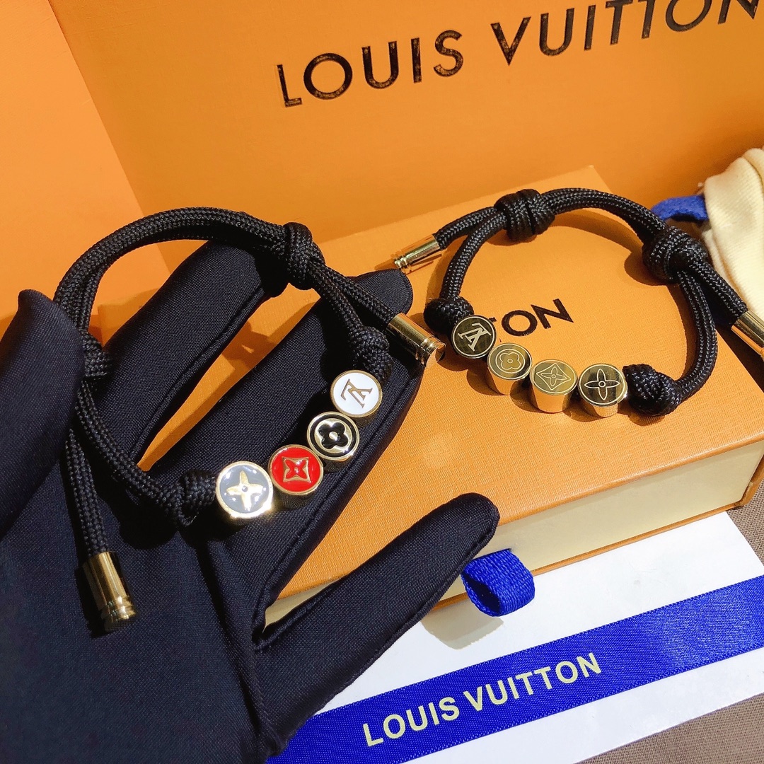 S271  LV Bracelet 107379