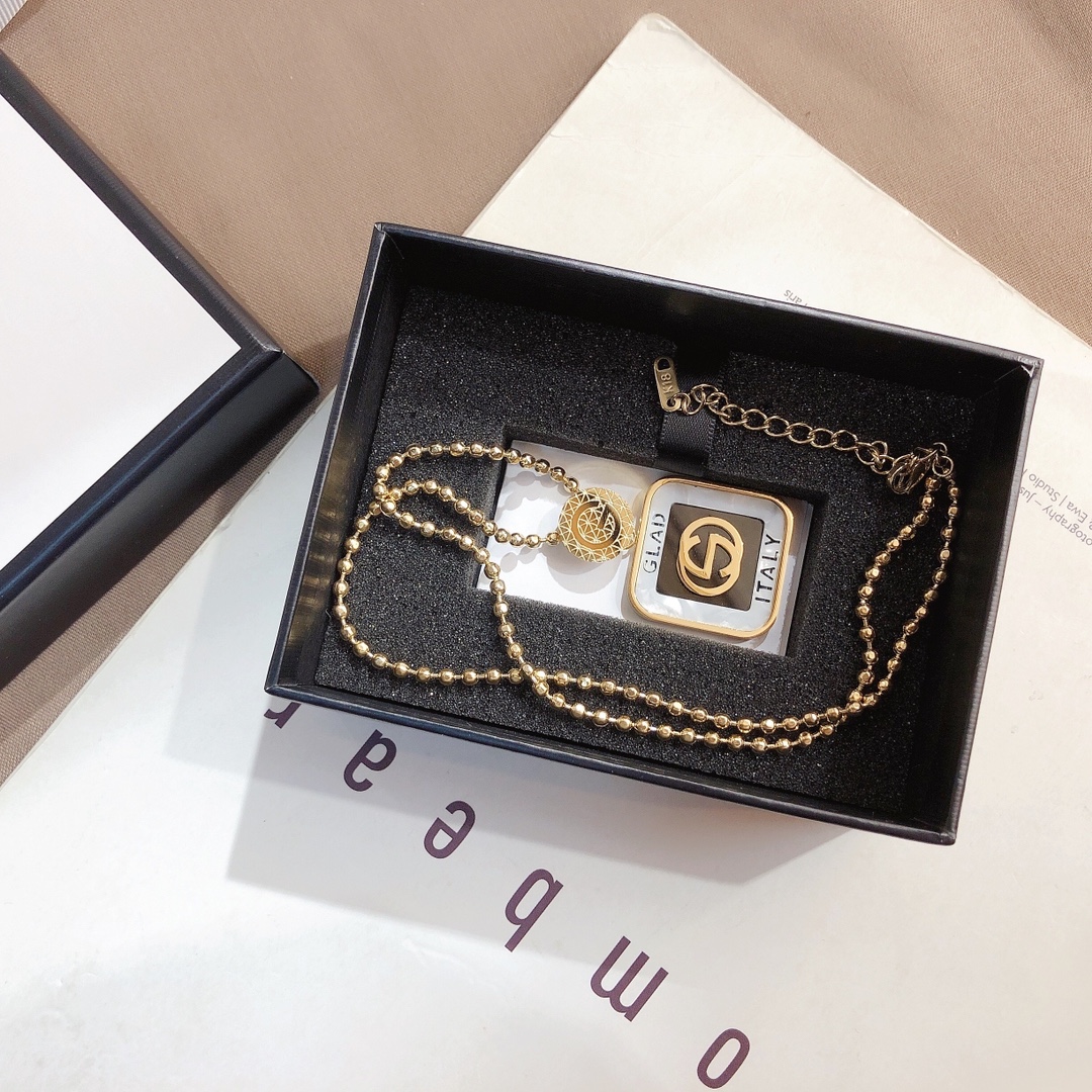 X412    Gucci necklace 107381