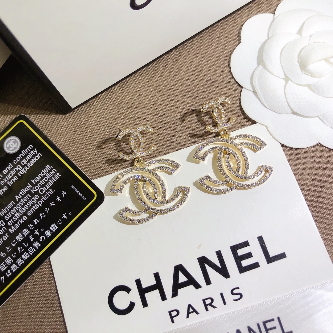 A639    Chanel earring 107386