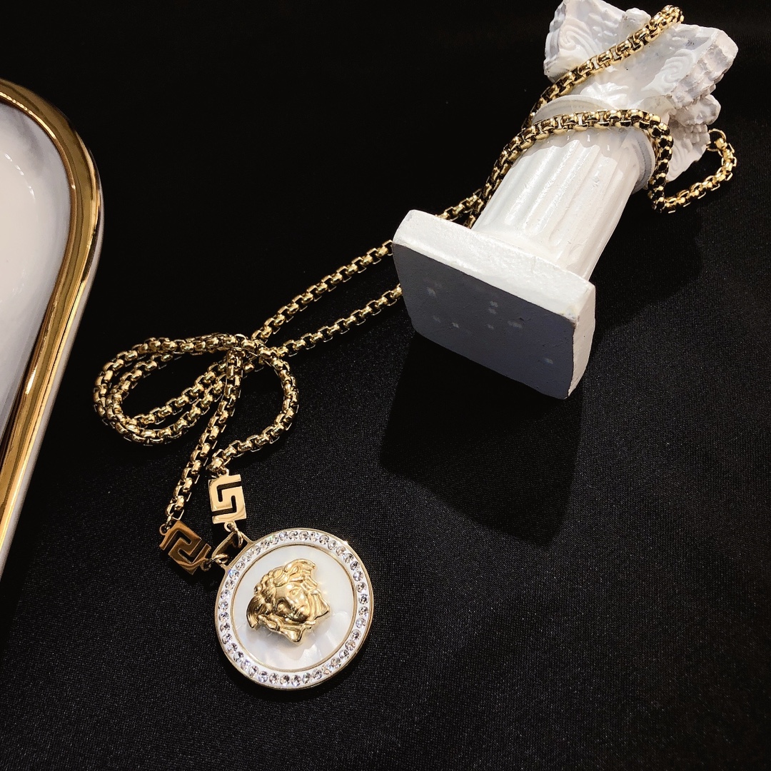 X414     Versace necklace 107397