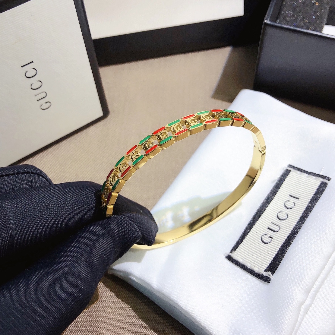 S280  Gucci bracelet 107406