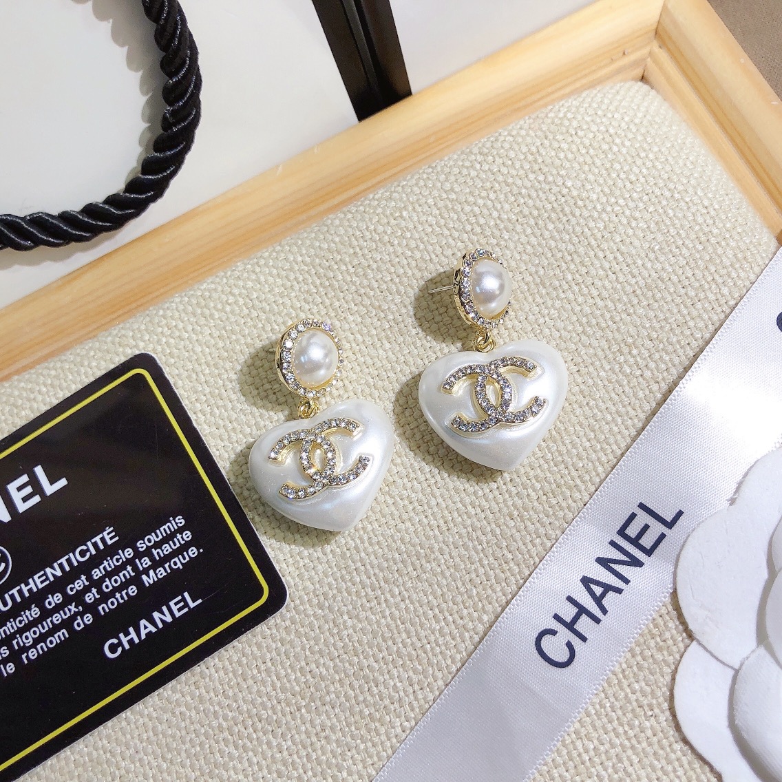 A653   Chanel earring 107409