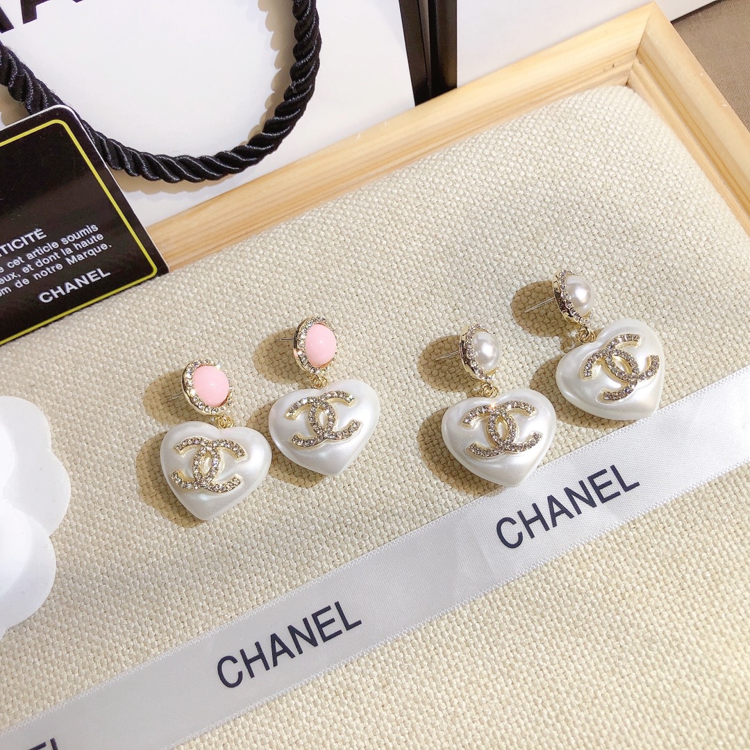 A653   Chanel earring 107409