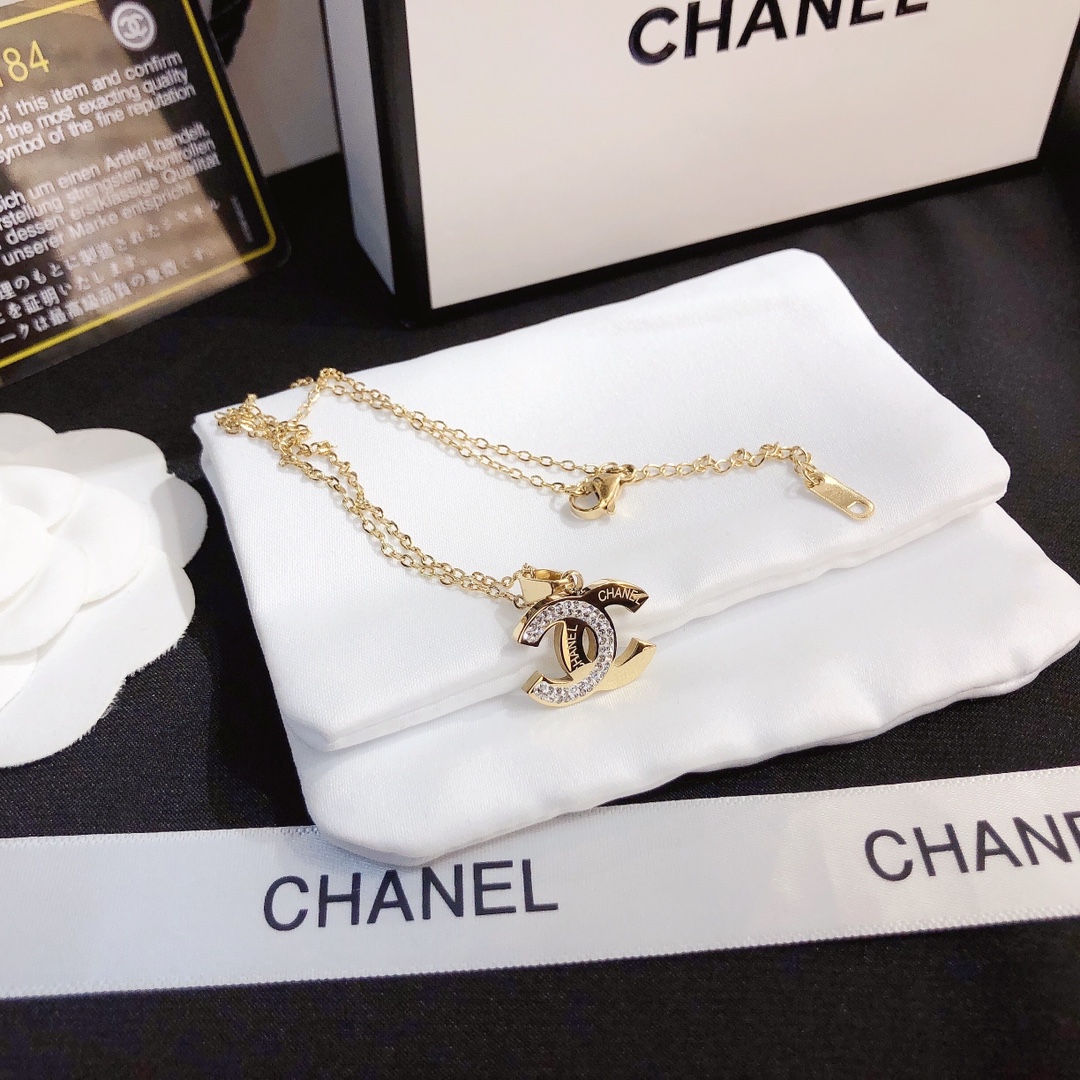 X416     Chanel necklace 107410