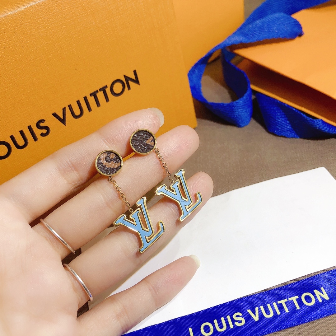 A655     LV earring 107413