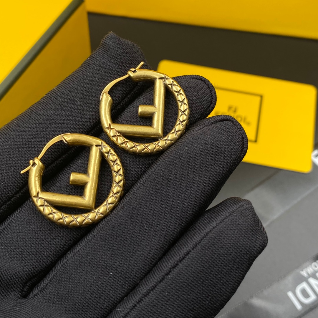 A736 FENDI--earring 107446