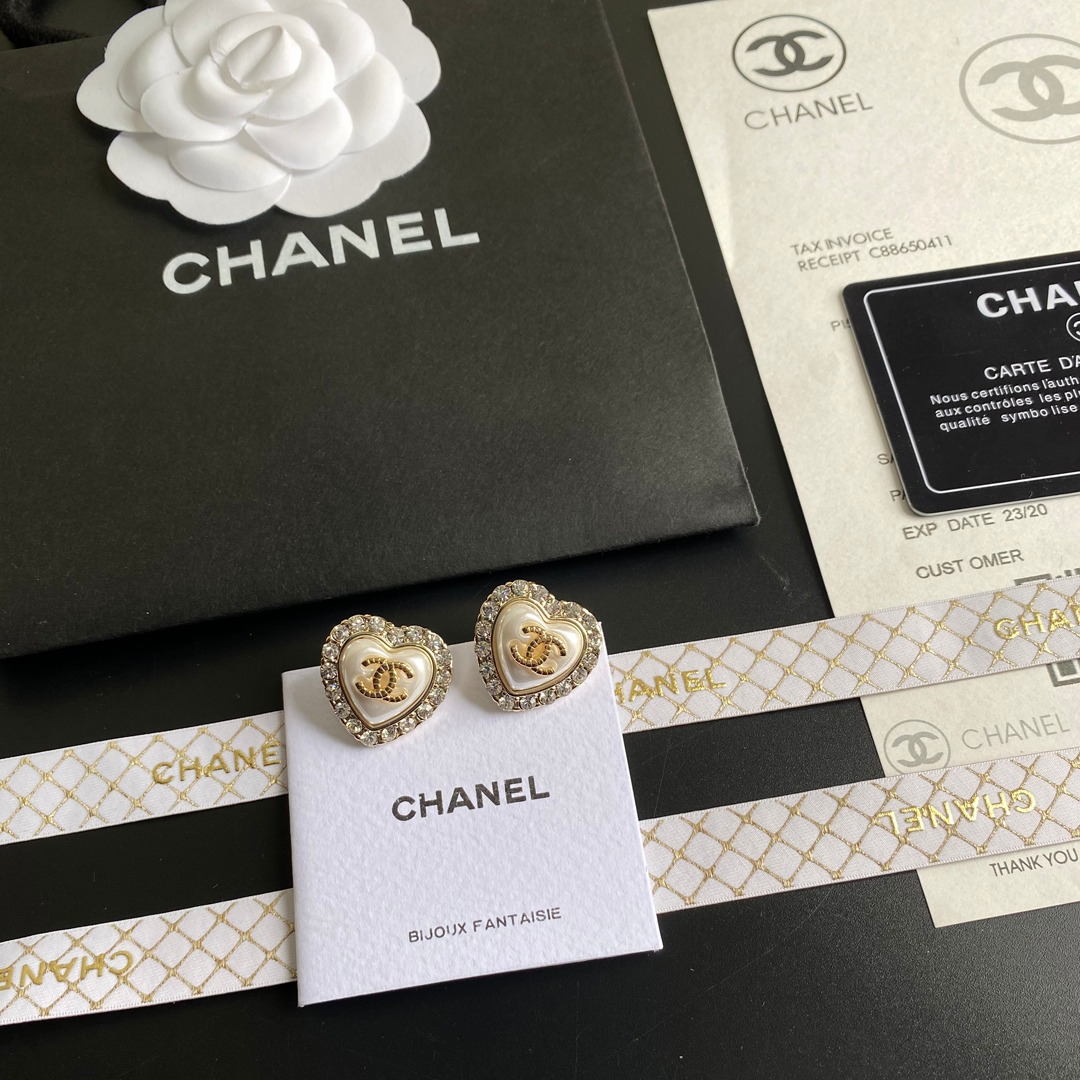 A790 Chanel earring 107451