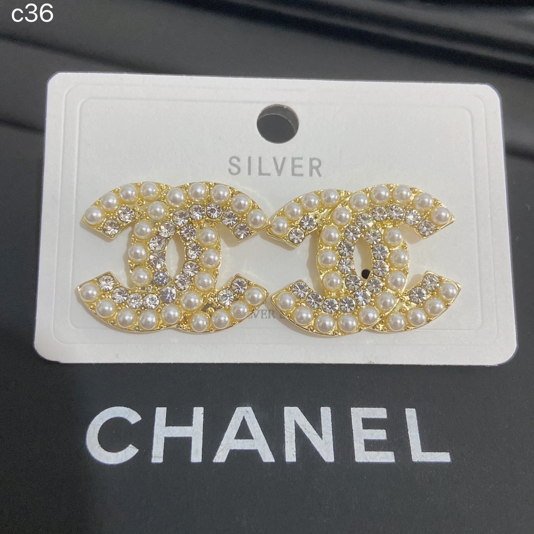 Chanel earring 107482