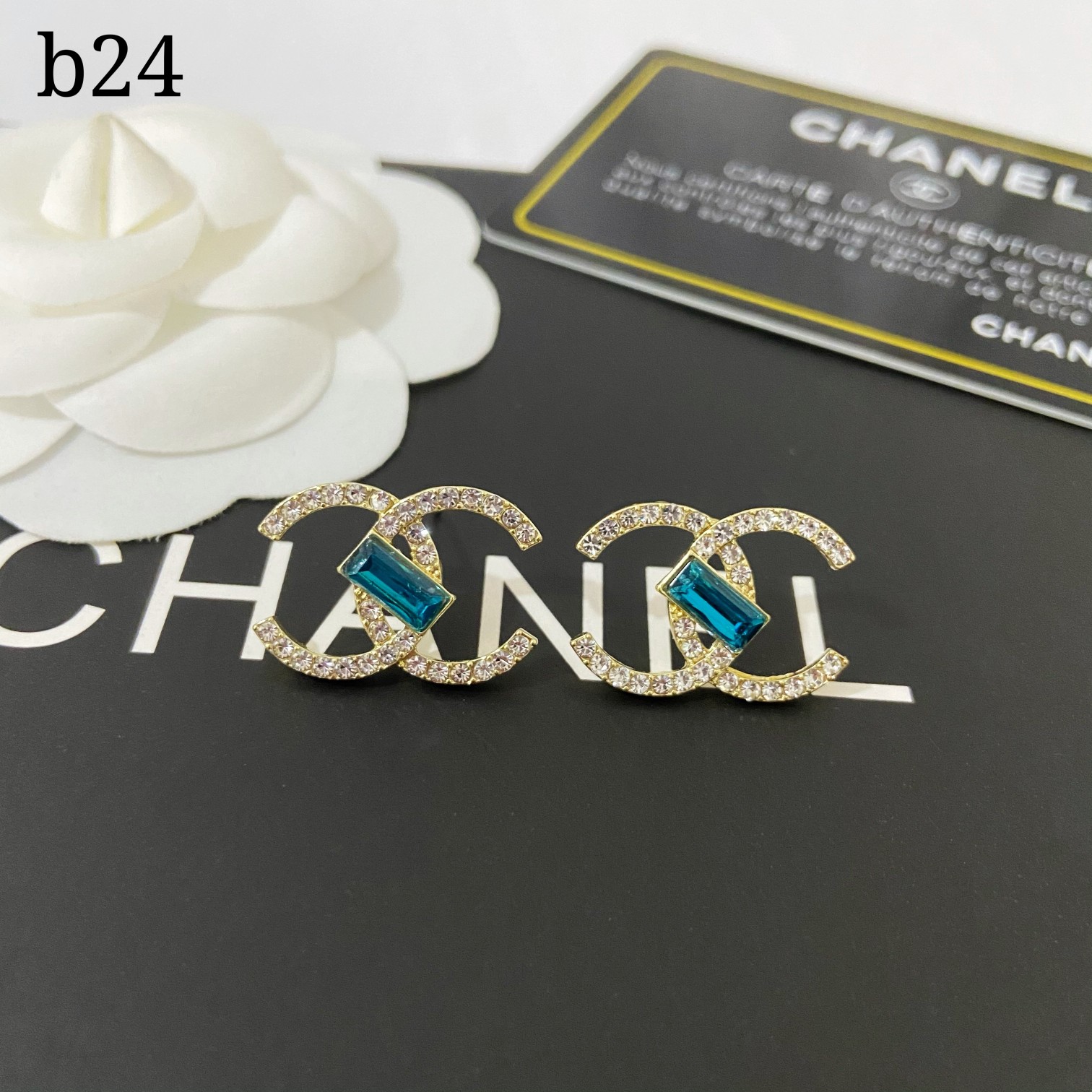 Chanel earring 107491
