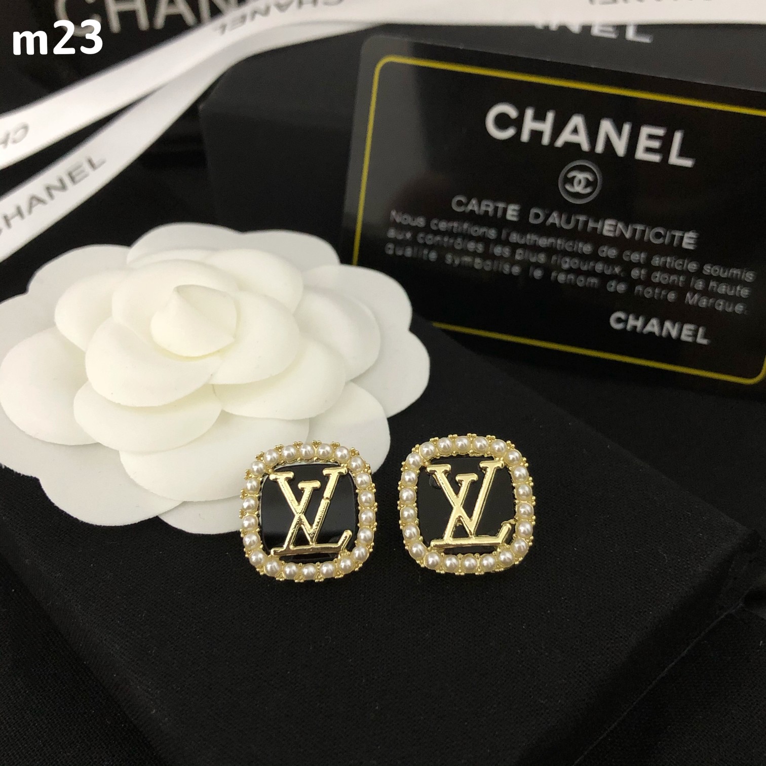 LV earring 107501