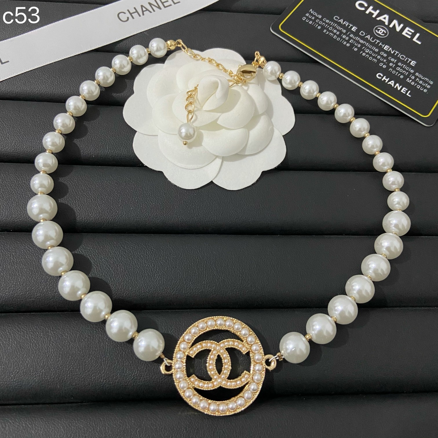 Chanel necklace 107514