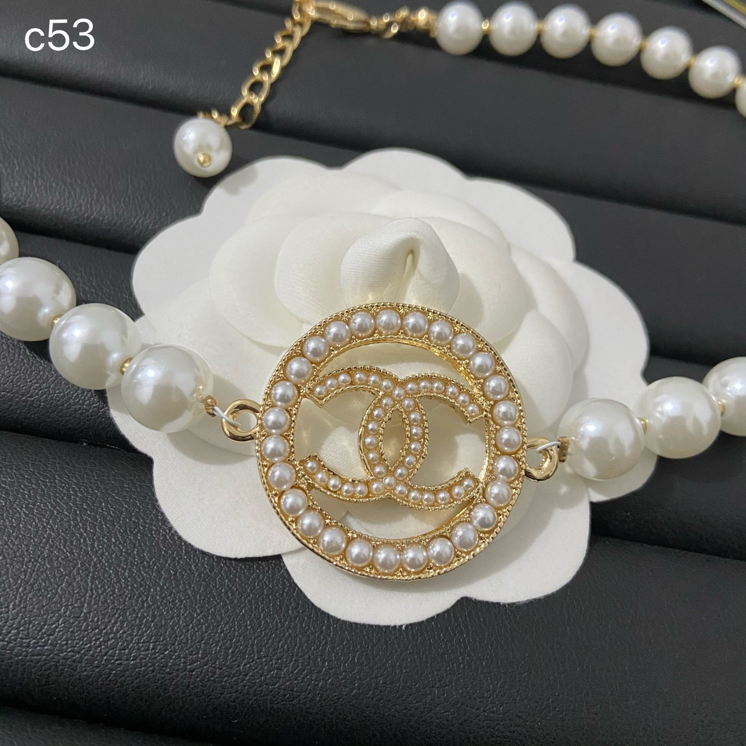 Chanel necklace 107514