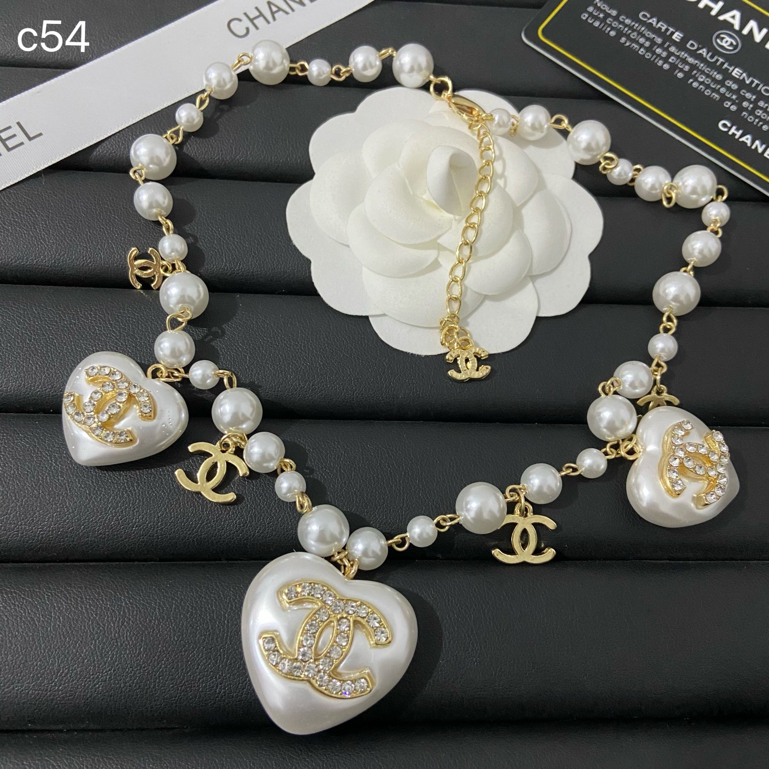 Chanel necklace 110990