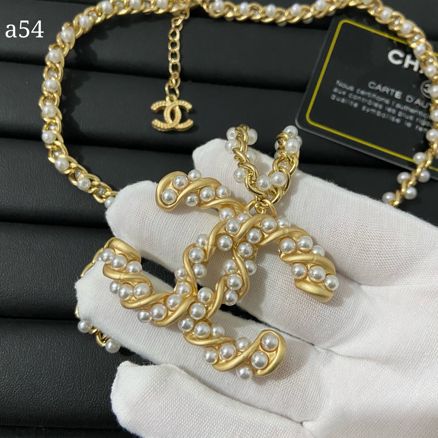 Chanel necklace 109155