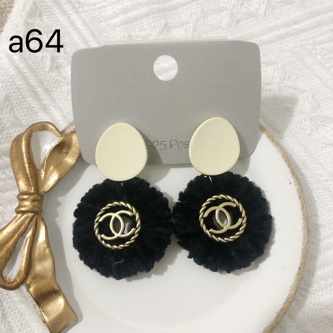 Chanel earring 107540