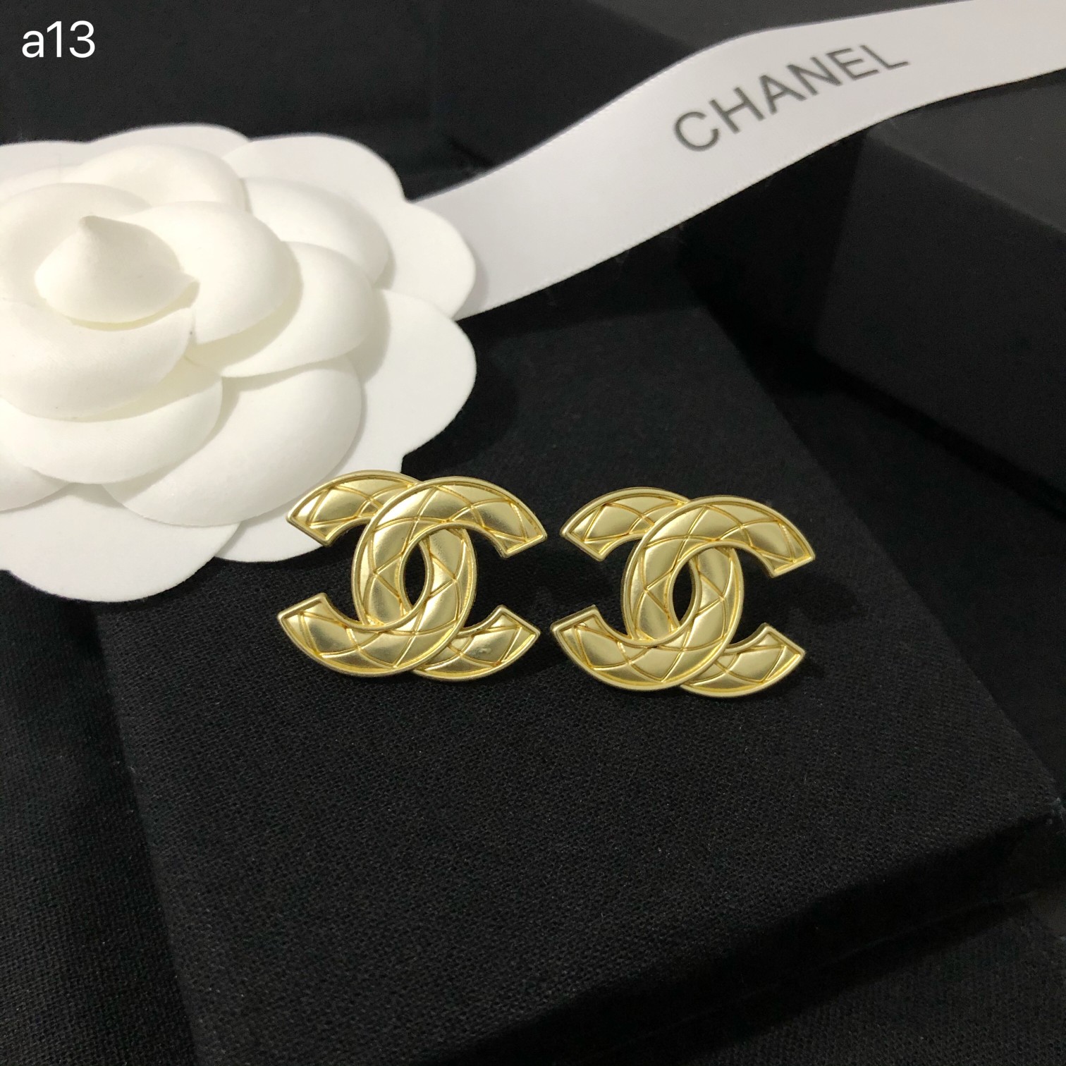 Chanel earring 107554