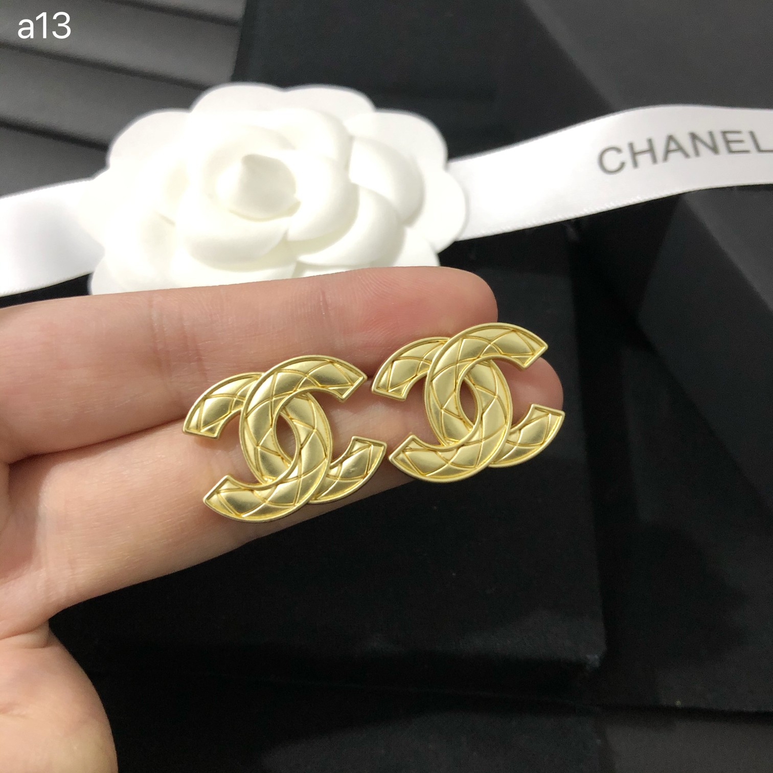 Chanel earring 107554