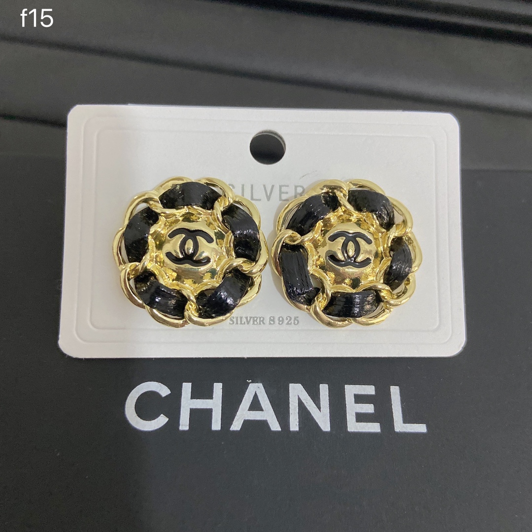 Chanel earring 107559