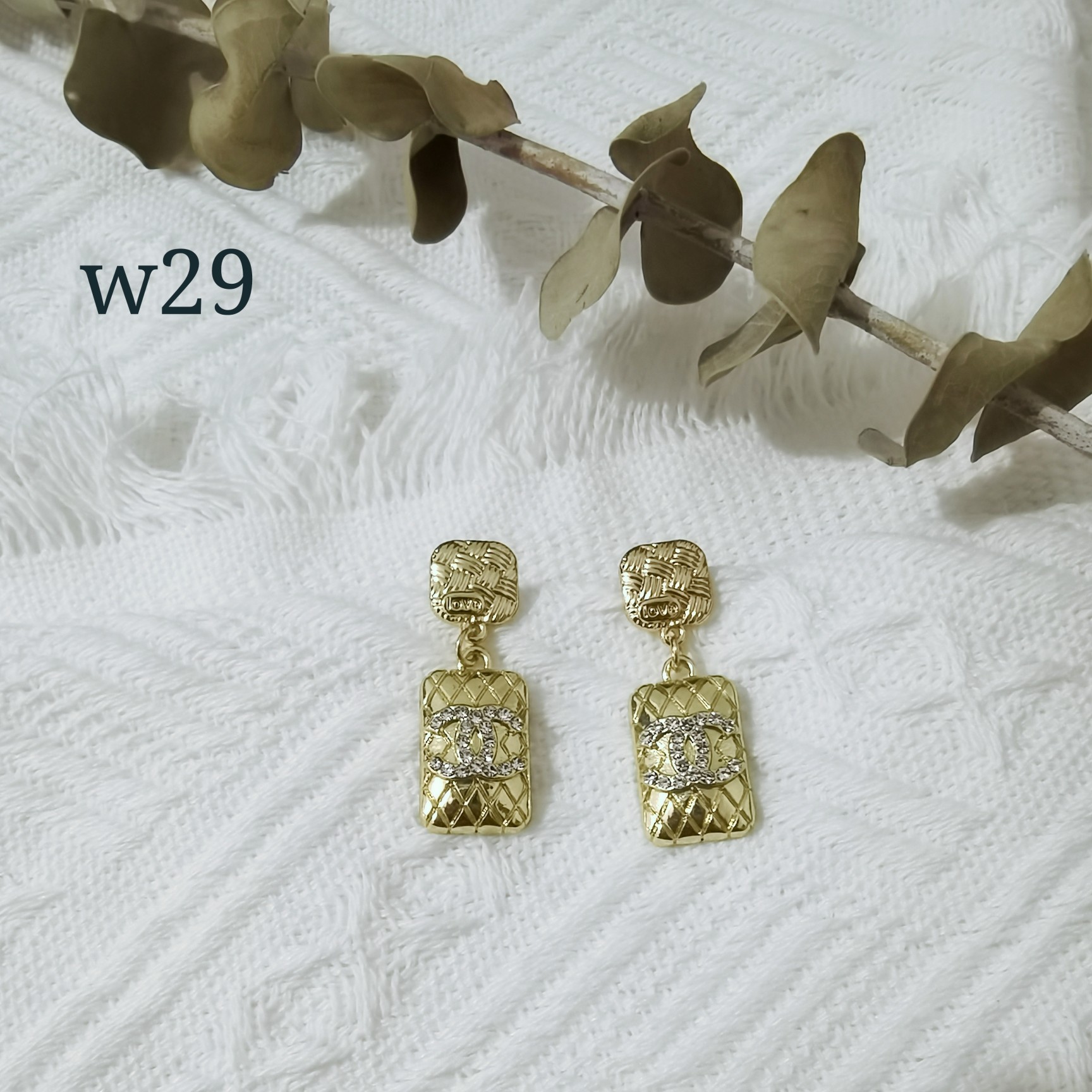 Chanel earring 107573