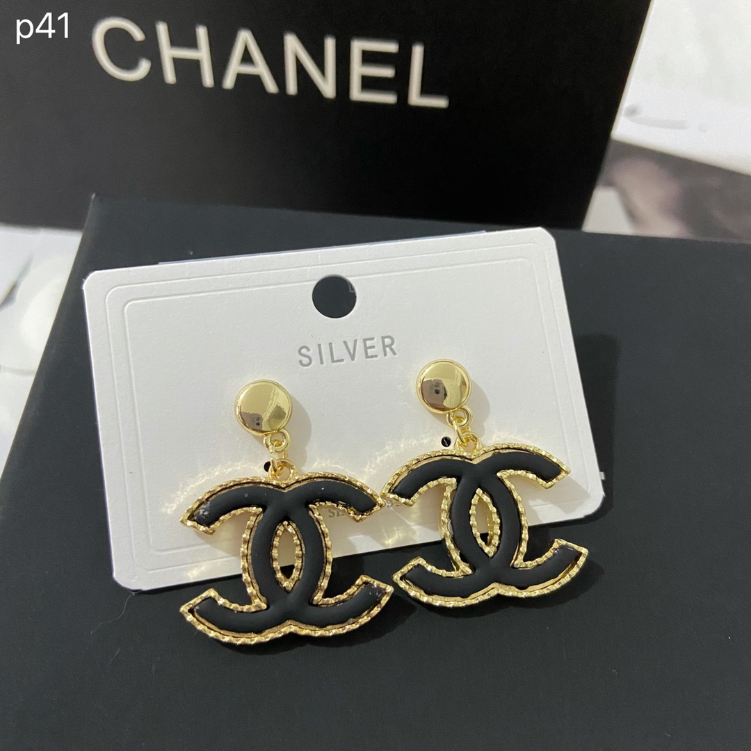 Chanel earring 107584