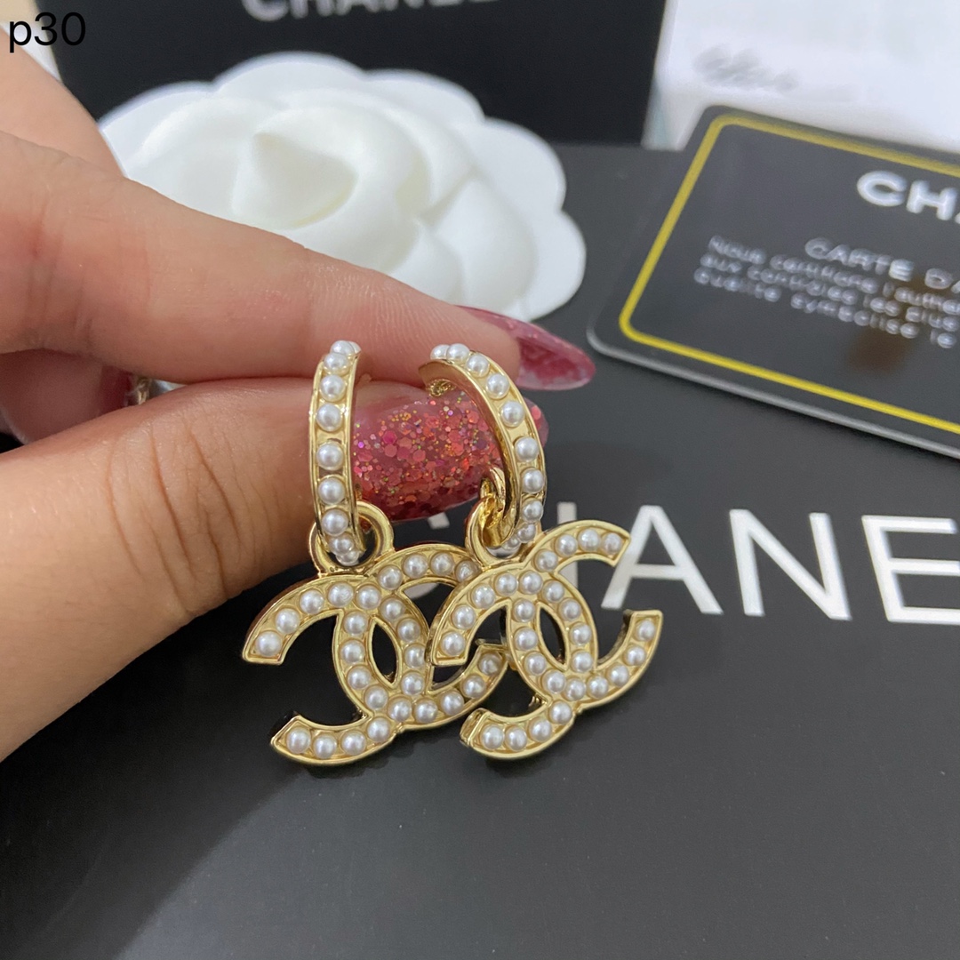 Chanel earring 107589