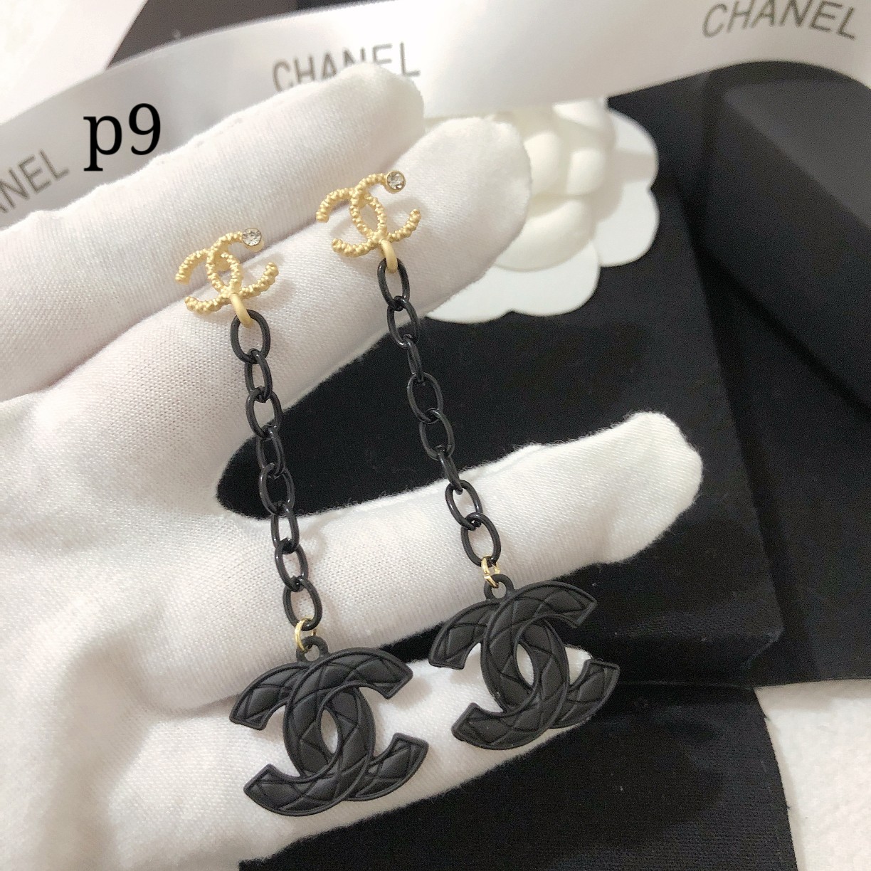 Chanel earring 107590